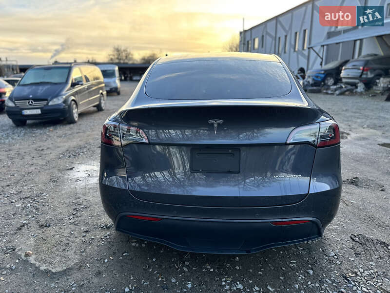 Внедорожник / Кроссовер Tesla Model Y 2022 в Ровно