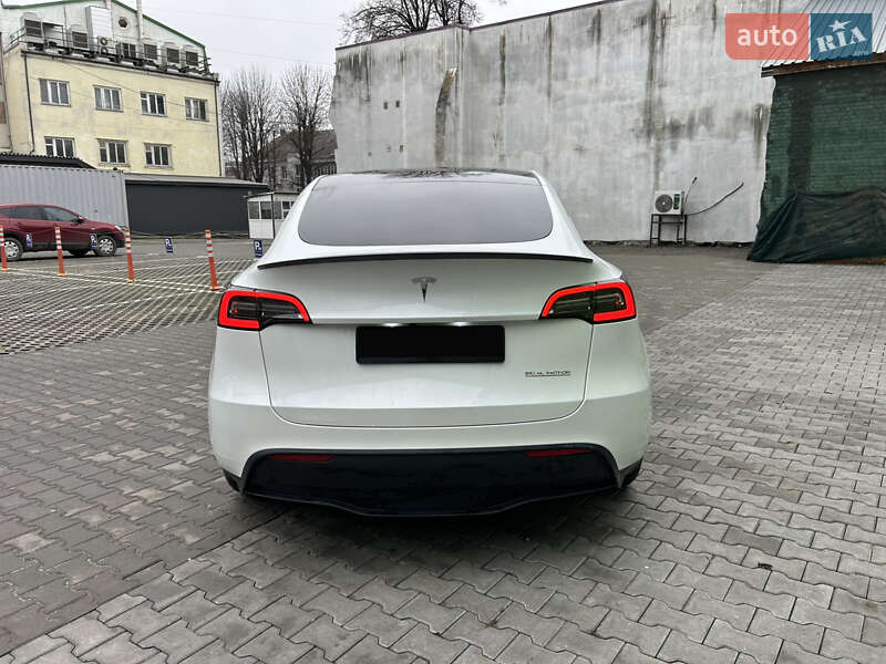 Внедорожник / Кроссовер Tesla Model Y 2023 в Хмельницком