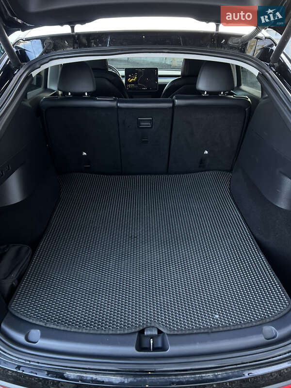 Внедорожник / Кроссовер Tesla Model Y 2021 в Ровно фото 15 Внедорожник / Кроссовер Tesla Model Y 2021 в Ровно