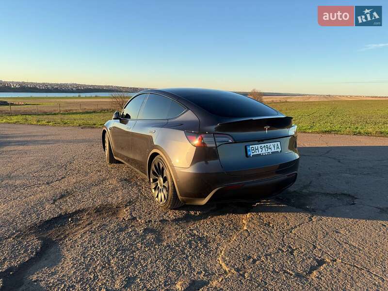 Внедорожник / Кроссовер Tesla Model Y 2024 в Одессе