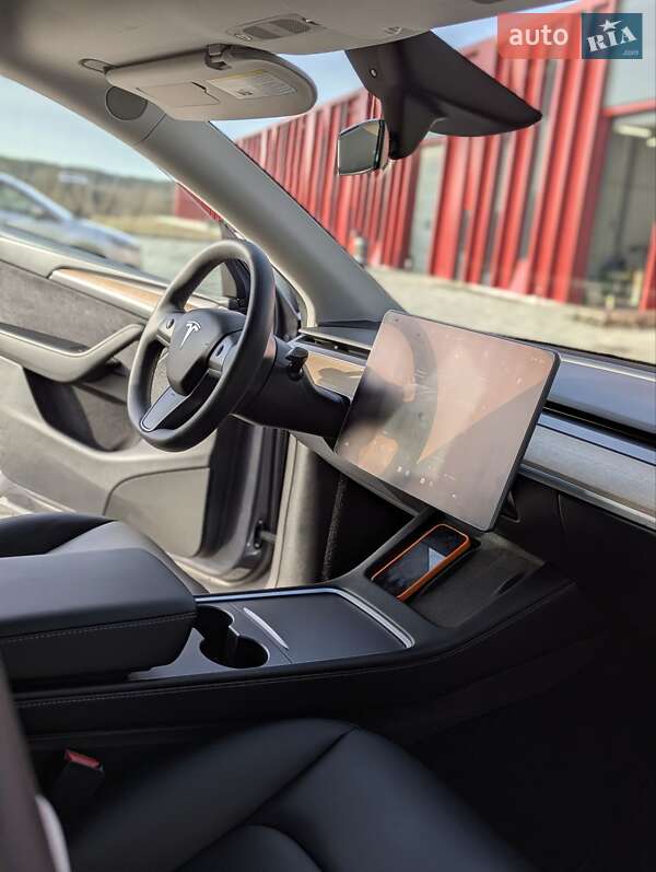 Внедорожник / Кроссовер Tesla Model Y 2024 в Львове фото 24 Внедорожник / Кроссовер Tesla Model Y 2024 в Львове