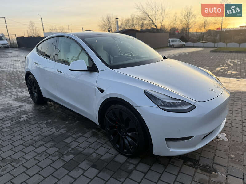 Внедорожник / Кроссовер Tesla Model Y 2020 в Ивано-Франковске фото 4 Внедорожник / Кроссовер Tesla Model Y 2020 в Ивано-Франковске
