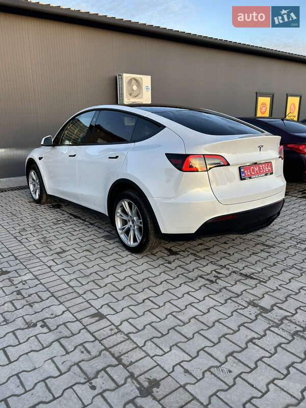 Внедорожник / Кроссовер Tesla Model Y 2023 в Тернополе