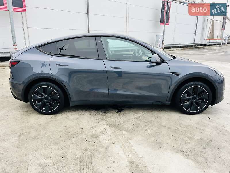 Внедорожник / Кроссовер Tesla Model Y 2022 в Киеве фото 4 Внедорожник / Кроссовер Tesla Model Y 2022 в Киеве