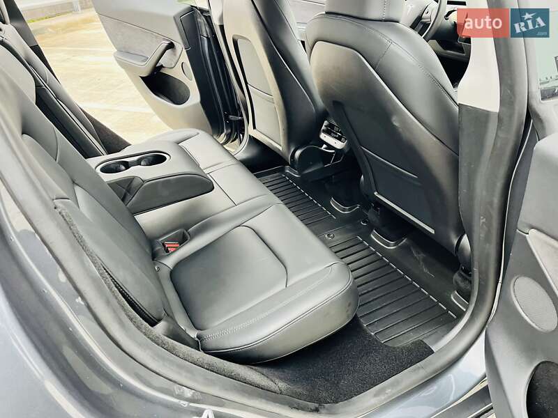 Внедорожник / Кроссовер Tesla Model Y 2022 в Киеве фото 12 Внедорожник / Кроссовер Tesla Model Y 2022 в Киеве