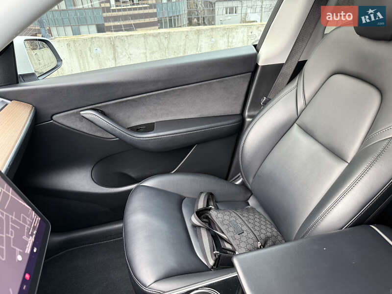 Внедорожник / Кроссовер Tesla Model Y 2020 в Киеве фото 7 Внедорожник / Кроссовер Tesla Model Y 2020 в Киеве
