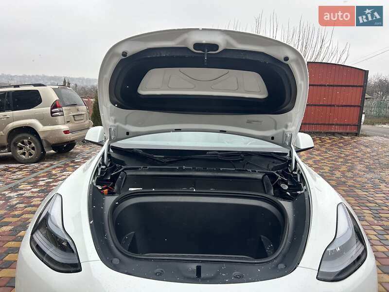 Внедорожник / Кроссовер Tesla Model Y 2022 в Полтаве фото 17 Внедорожник / Кроссовер Tesla Model Y 2022 в Полтаве