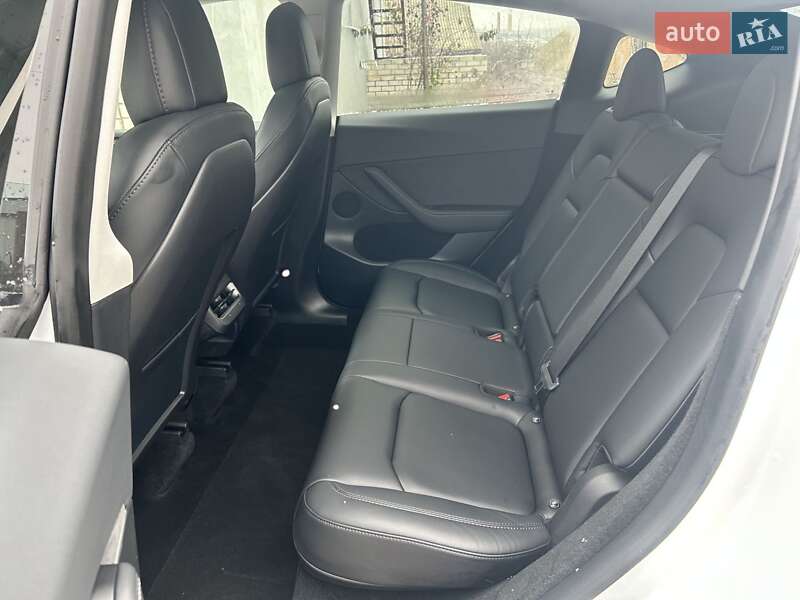 Внедорожник / Кроссовер Tesla Model Y 2022 в Полтаве фото 20 Внедорожник / Кроссовер Tesla Model Y 2022 в Полтаве