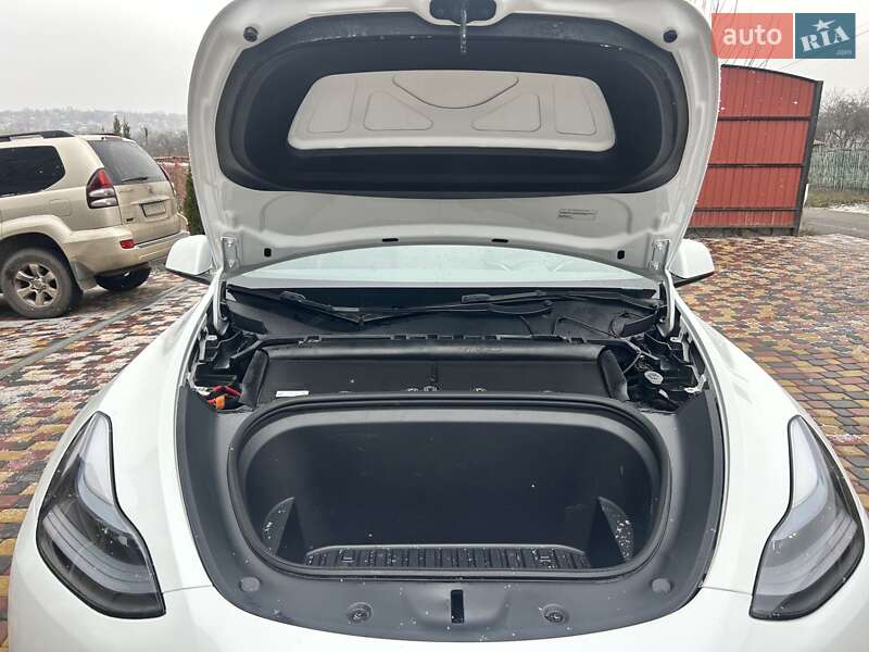 Внедорожник / Кроссовер Tesla Model Y 2022 в Полтаве фото 28 Внедорожник / Кроссовер Tesla Model Y 2022 в Полтаве
