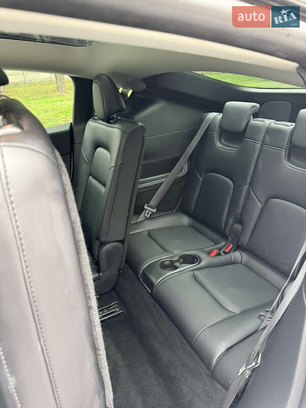 Внедорожник / Кроссовер Tesla Model Y 2021 в Харькове