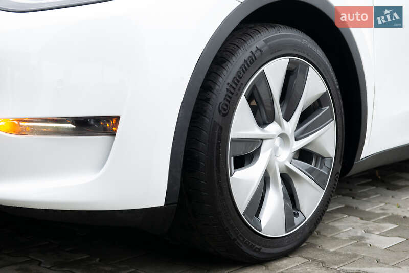 Внедорожник / Кроссовер Tesla Model Y 2021 в Мукачево