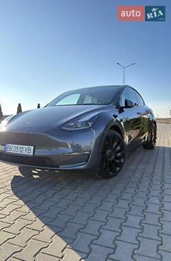 Внедорожник / Кроссовер Tesla Model Y 2021 в Ровно