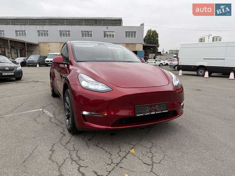 Внедорожник / Кроссовер Tesla Model Y 2024 в Киеве