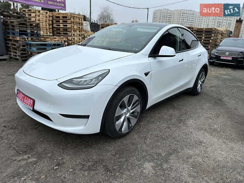 Tesla Model Y 2023 Tesla Model Y 2023