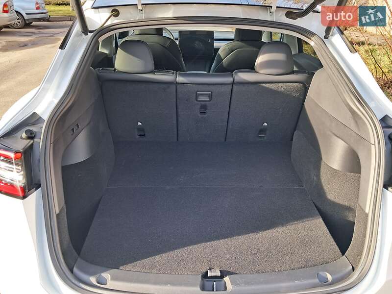 Позашляховик / Кросовер Tesla Model Y 2021 в Львові фото 16 Позашляховик / Кросовер Tesla Model Y 2021 в Львові