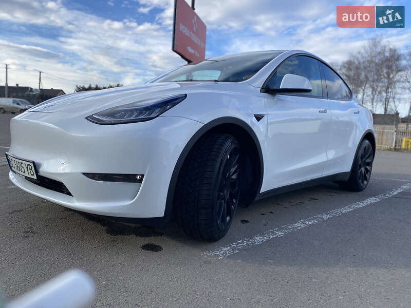 Внедорожник / Кроссовер Tesla Model Y 2022 в Стрые