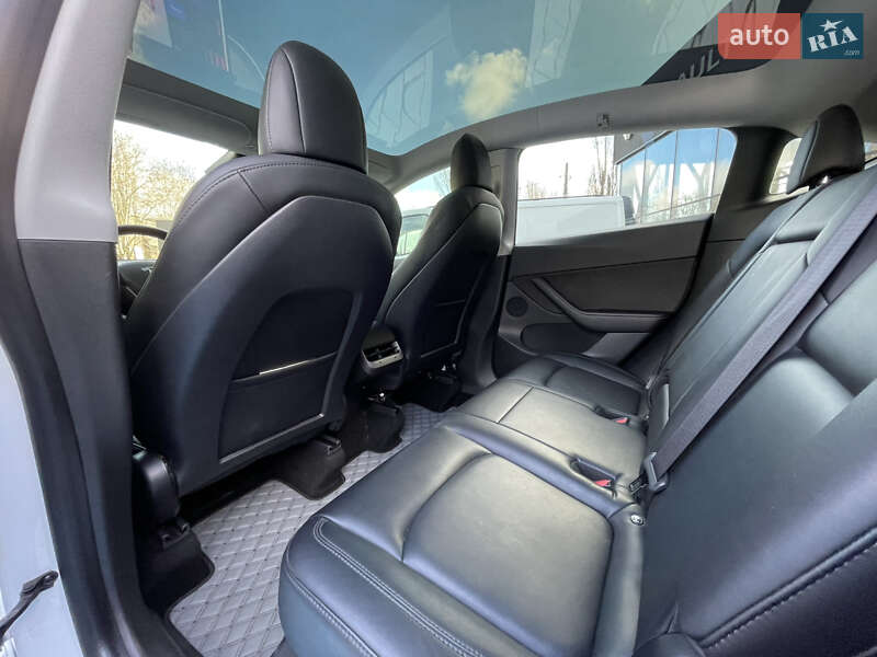 Внедорожник / Кроссовер Tesla Model Y 2021 в Одессе