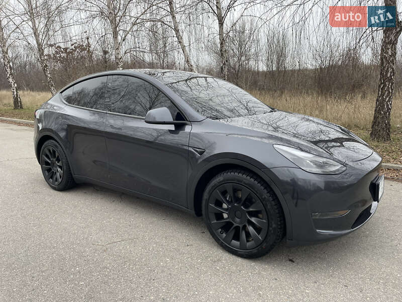 Внедорожник / Кроссовер Tesla Model Y 2024 в Запорожье