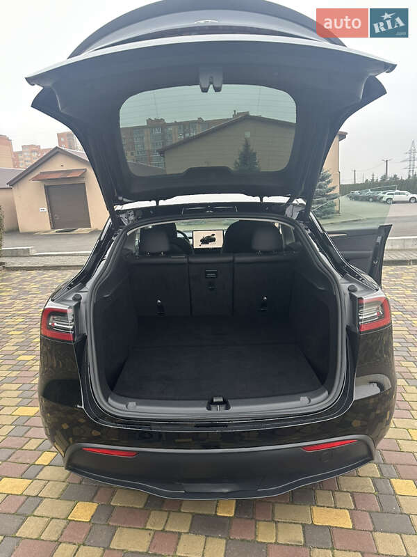 Внедорожник / Кроссовер Tesla Model Y 2024 в Днепре фото 31 Внедорожник / Кроссовер Tesla Model Y 2024 в Днепре
