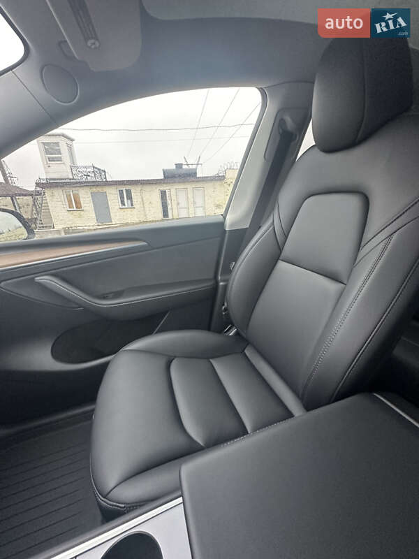 Внедорожник / Кроссовер Tesla Model Y 2024 в Днепре фото 45 Внедорожник / Кроссовер Tesla Model Y 2024 в Днепре