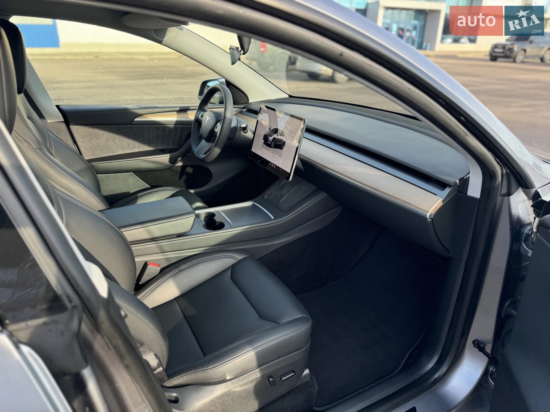 2024 Tesla Model Y - мініатюра 15