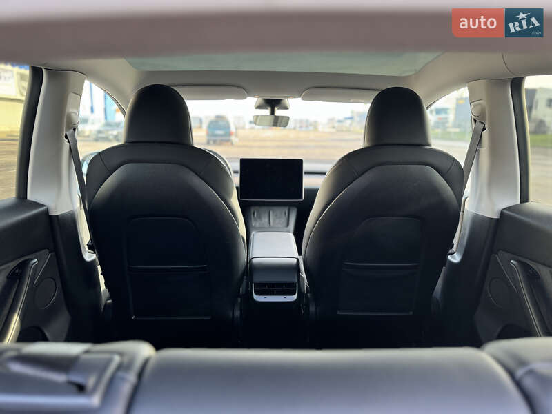 Внедорожник / Кроссовер Tesla Model Y 2024 в Ковеле