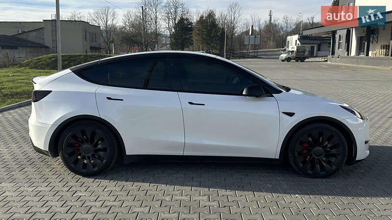 Внедорожник / Кроссовер Tesla Model Y 2022 в Трускавце