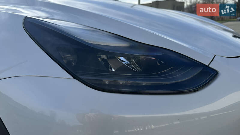 Внедорожник / Кроссовер Tesla Model Y 2022 в Трускавце