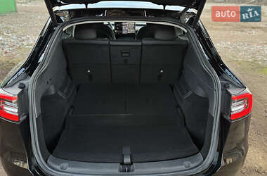 Внедорожник / Кроссовер Tesla Model Y 2021 в Львове