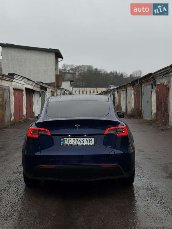 Внедорожник / Кроссовер Tesla Model Y 2020 в Львове