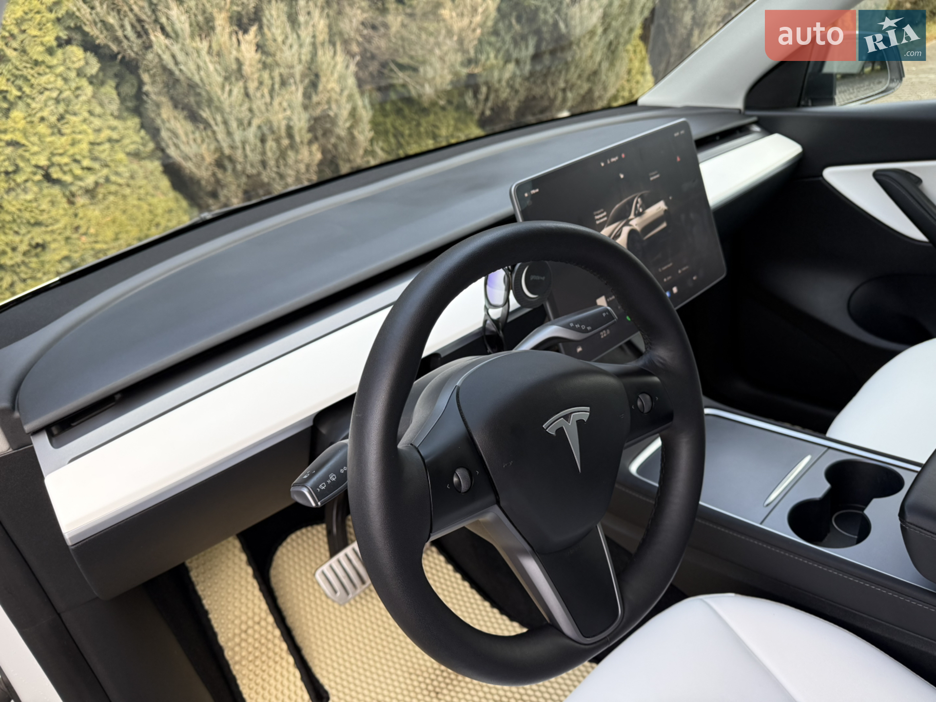 2022 Tesla Model Y - мініатюра 28
