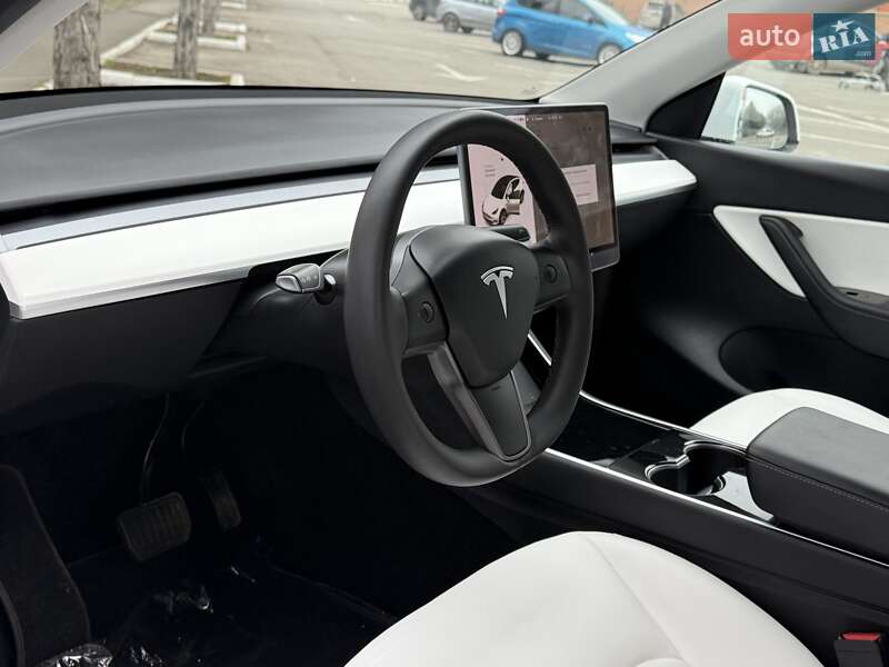 Внедорожник / Кроссовер Tesla Model Y 2020 в Одессе