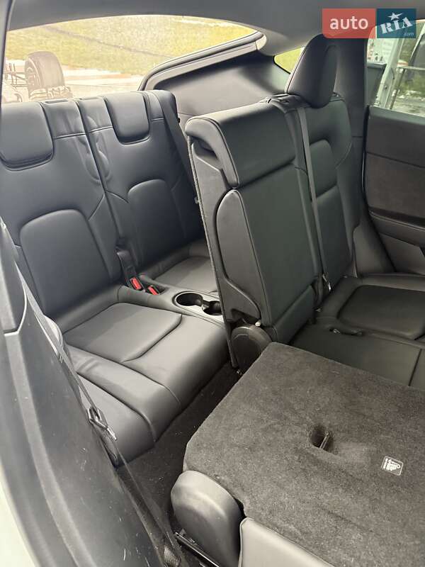 Внедорожник / Кроссовер Tesla Model Y 2022 в Киеве