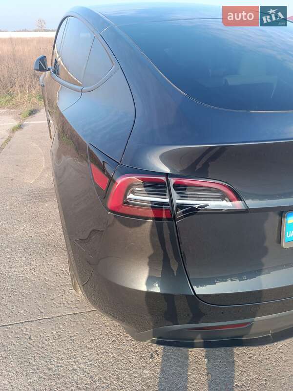 Внедорожник / Кроссовер Tesla Model Y 2024 в Коростене