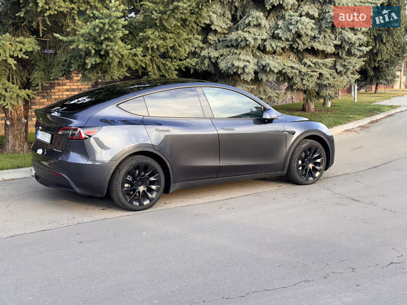 Внедорожник / Кроссовер Tesla Model Y 2024 в Киеве фото 5 Внедорожник / Кроссовер Tesla Model Y 2024 в Киеве