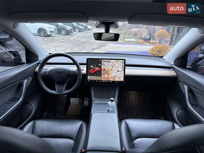 Внедорожник / Кроссовер Tesla Model Y 2021 в Ровно