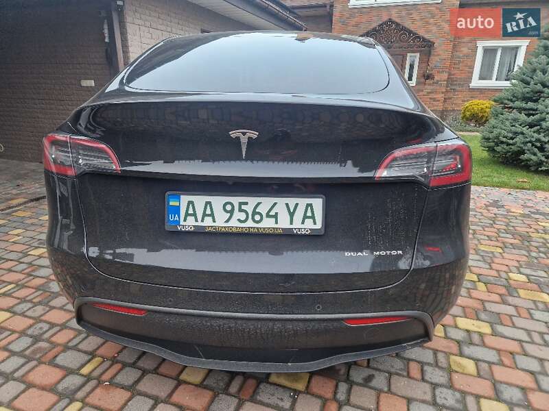 Внедорожник / Кроссовер Tesla Model Y 2021 в Киеве