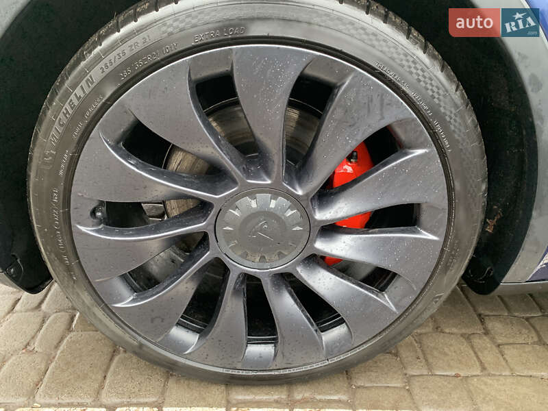 Внедорожник / Кроссовер Tesla Model Y 2021 в Харькове
