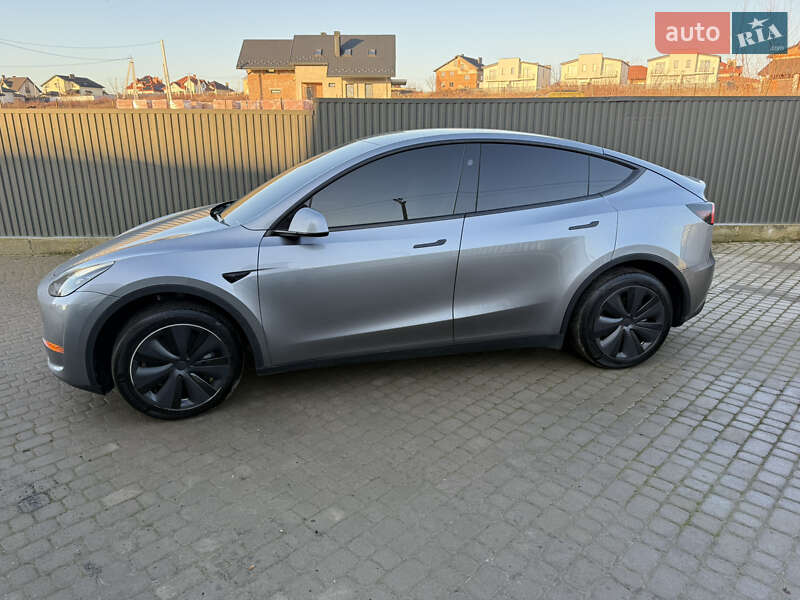 Внедорожник / Кроссовер Tesla Model Y 2024 в Львове фото 16 Внедорожник / Кроссовер Tesla Model Y 2024 в Львове