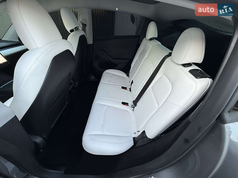 Внедорожник / Кроссовер Tesla Model Y 2024 в Львове фото 27 Внедорожник / Кроссовер Tesla Model Y 2024 в Львове