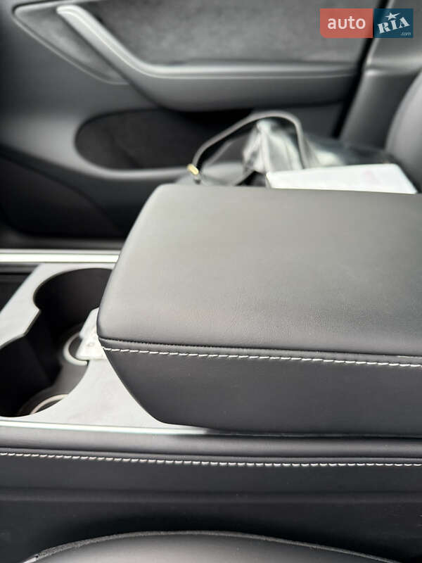 Внедорожник / Кроссовер Tesla Model Y 2024 в Харькове фото 2 Внедорожник / Кроссовер Tesla Model Y 2024 в Харькове