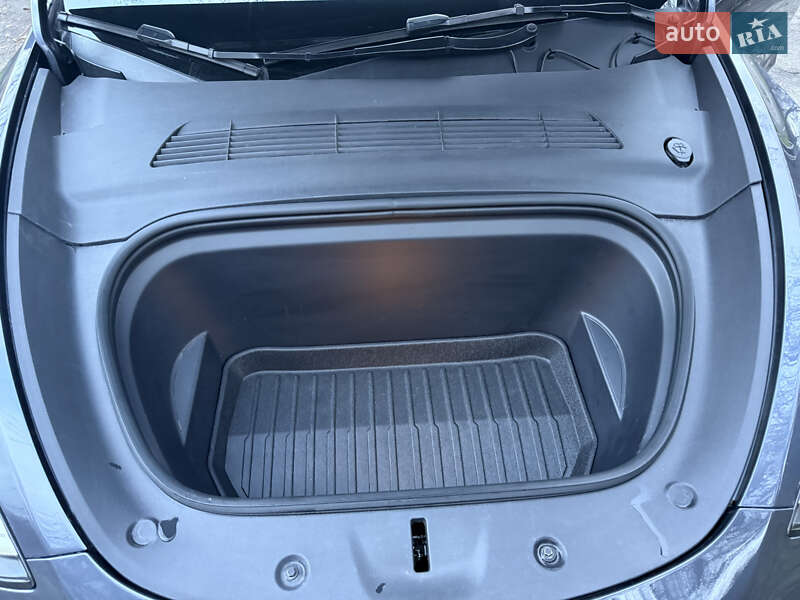 Внедорожник / Кроссовер Tesla Model Y 2023 в Днепре фото 14 Внедорожник / Кроссовер Tesla Model Y 2023 в Днепре