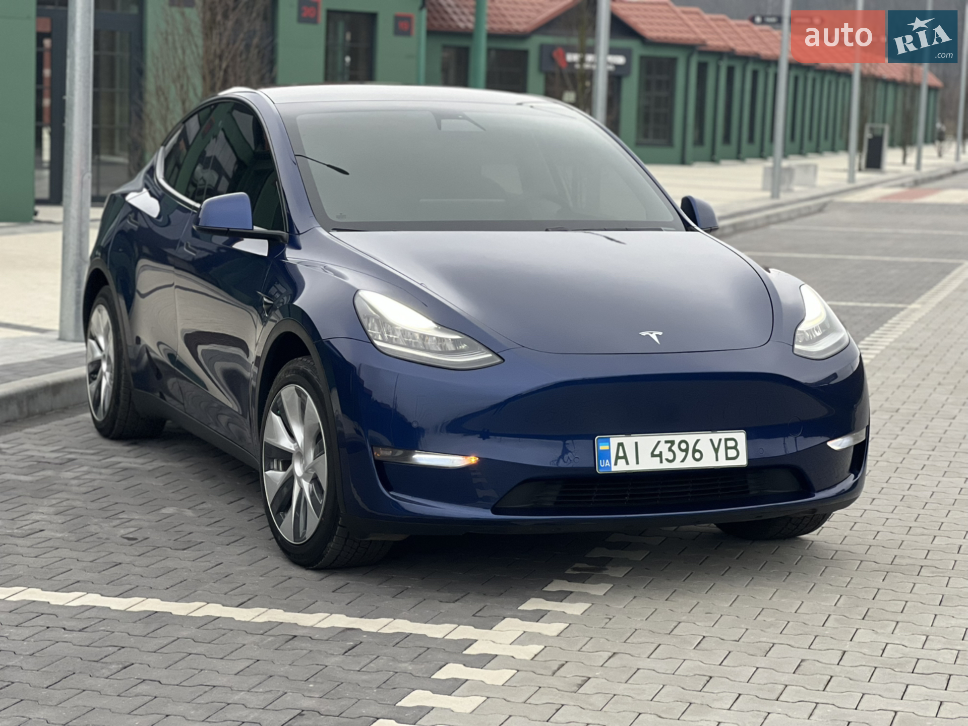 2020 Tesla Model Y - фото 1