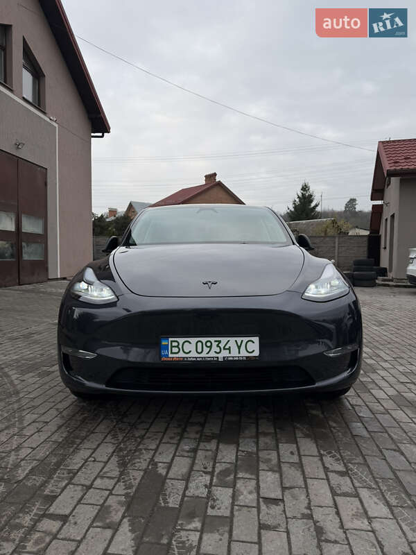Внедорожник / Кроссовер Tesla Model Y 2024 в Львове