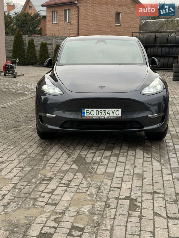 Внедорожник / Кроссовер Tesla Model Y 2024 в Львове