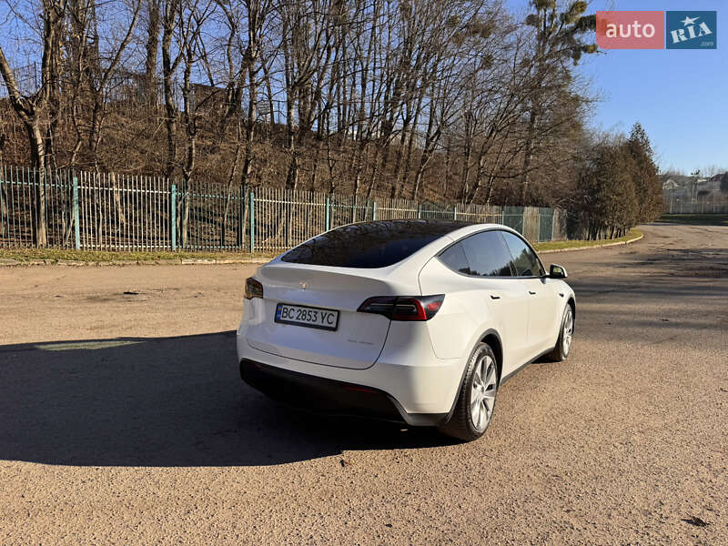Внедорожник / Кроссовер Tesla Model Y 2023 в Львове