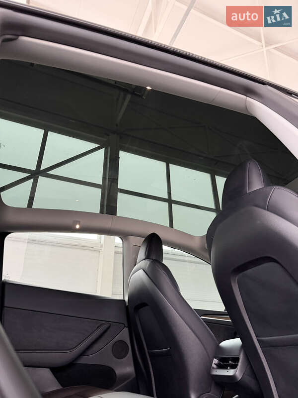 Внедорожник / Кроссовер Tesla Model Y 2022 в Ильинцах