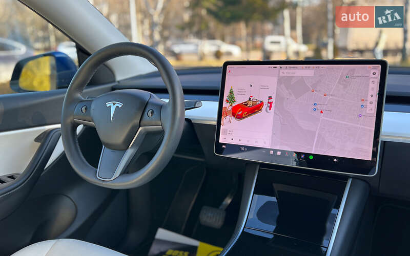 Внедорожник / Кроссовер Tesla Model Y 2021 в Львове