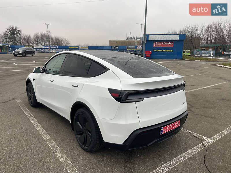 Внедорожник / Кроссовер Tesla Model Y 2025 в Киеве фото 8 Внедорожник / Кроссовер Tesla Model Y 2025 в Киеве