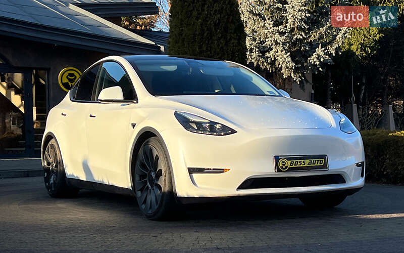 Tesla Model Y 2023